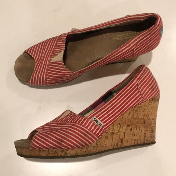 TOMS peep-toe wedges - Picture 4 of 5